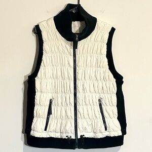 Calvin Klein Black and White Performance Puffer Vest Jacket - Size: 3X